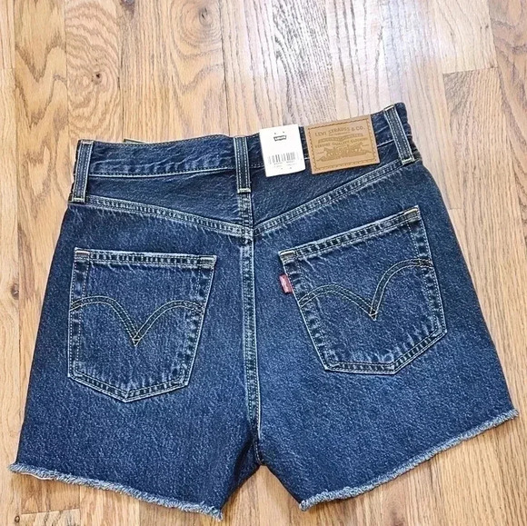 Levi's Premium Ribcage Shorts NWT Super High Rise Button fly Size 26 - Picture 11 of 11